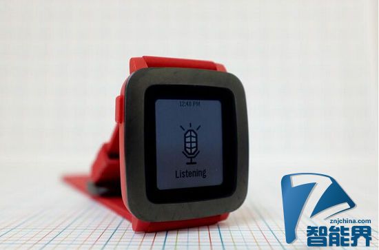 Pebble Time支持語音回復(fù)信息