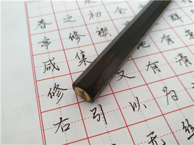 提筆不止為風(fēng)雅，匠藝八方木筆書寫體驗(yàn)